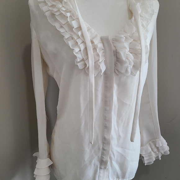 BEBE WHITE RUFFLE BUTTON UP TOP - Picture 8 of 9